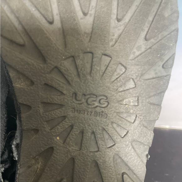 UGG Classic Short 5825 Black Suede Boots - Picture 7 of 7